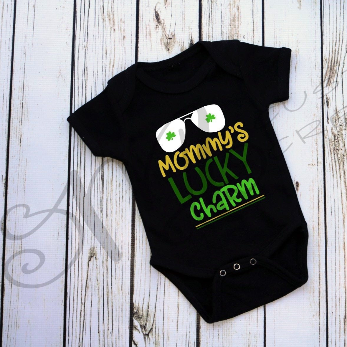 MOMMY's LUCKY CHARM SAINT PATRICK'S DAY SHIRT KIDS SHIRT – MLB